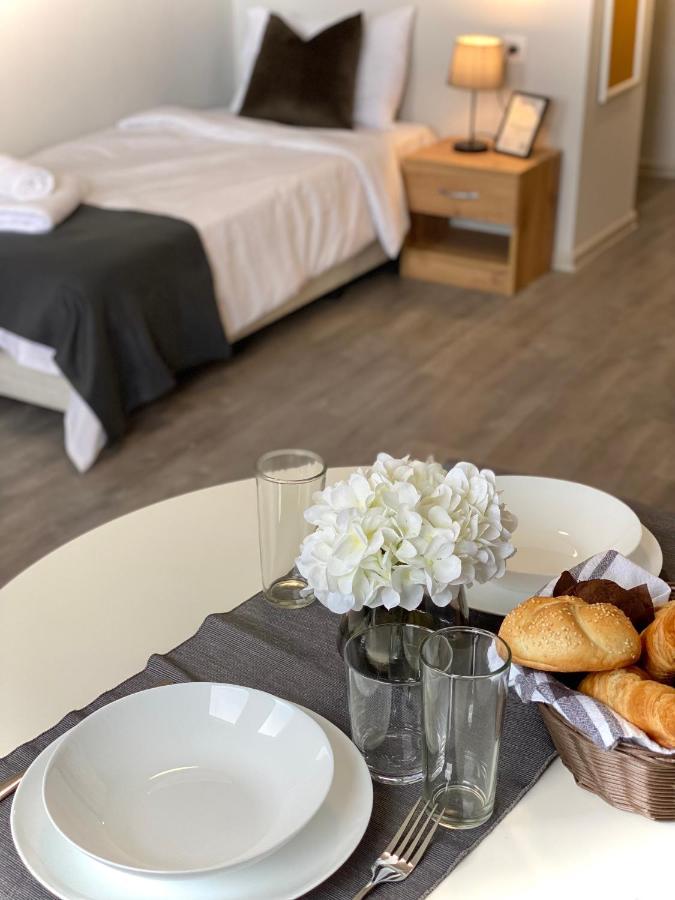Hello Studios Budget Stays Free Parking & Wifi Stara Zagora Buitenkant foto