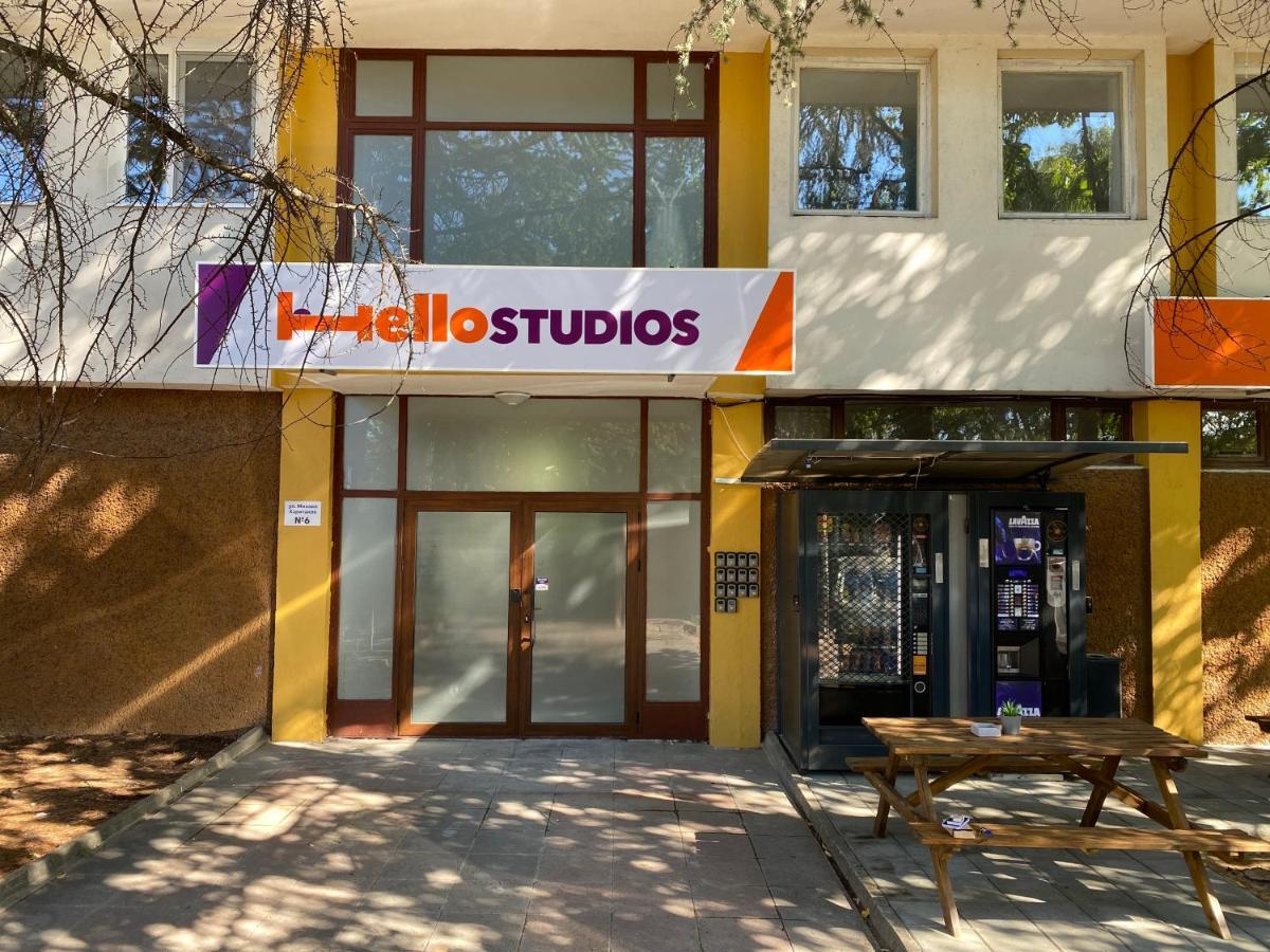 Hello Studios Budget Stays Free Parking & Wifi Stara Zagora Buitenkant foto