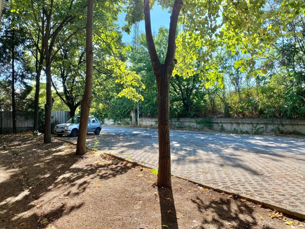 Hello Studios Budget Stays Free Parking & Wifi Stara Zagora Buitenkant foto