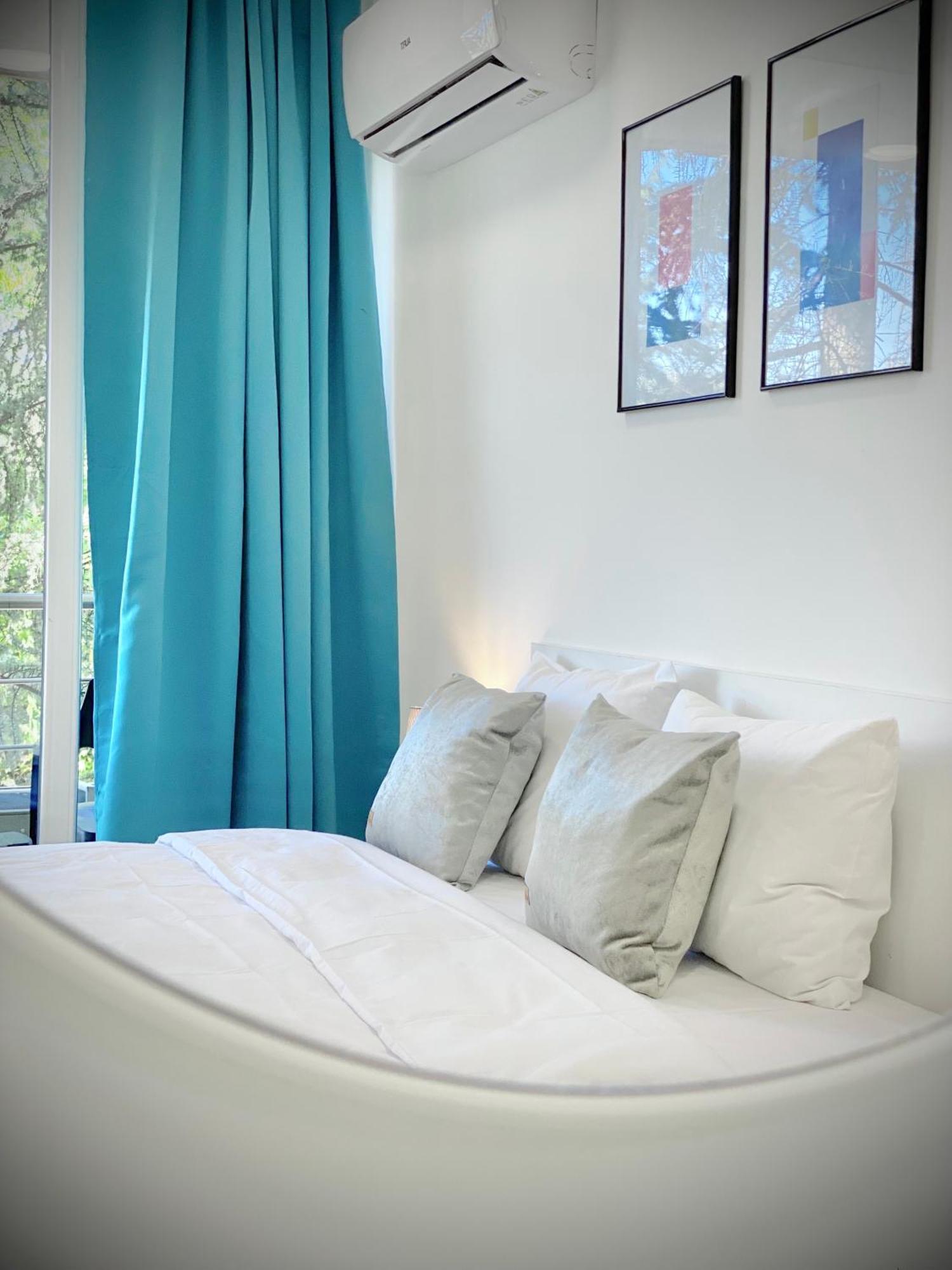 Hello Studios Budget Stays Free Parking & Wifi Stara Zagora Buitenkant foto